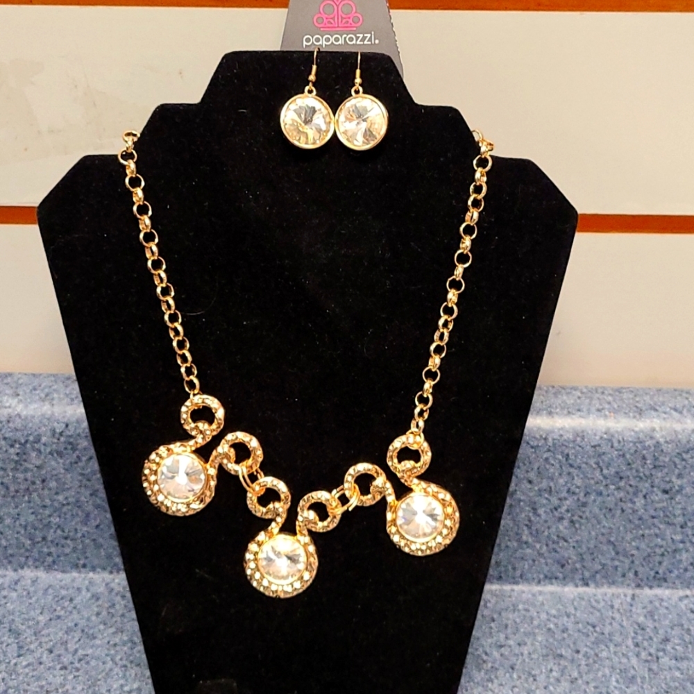 gold diamond hoop necklace